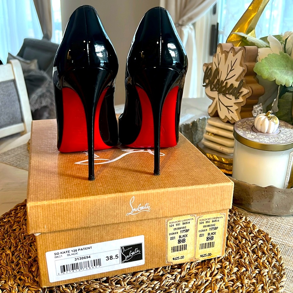 Christian Louboutin So Kate 120 Patent Black! Worn 4 times!
